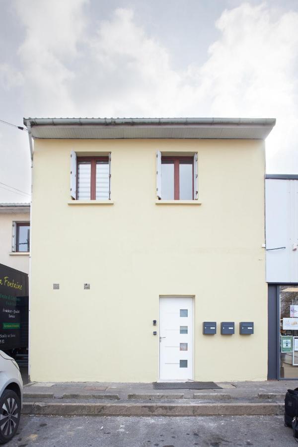 "Charme Vemarien" Appartement Proche Cdg & Asterix Vemars Exteriör bild